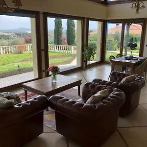 Porzione Di Con Piscina,giardino E Parcheggi Villa